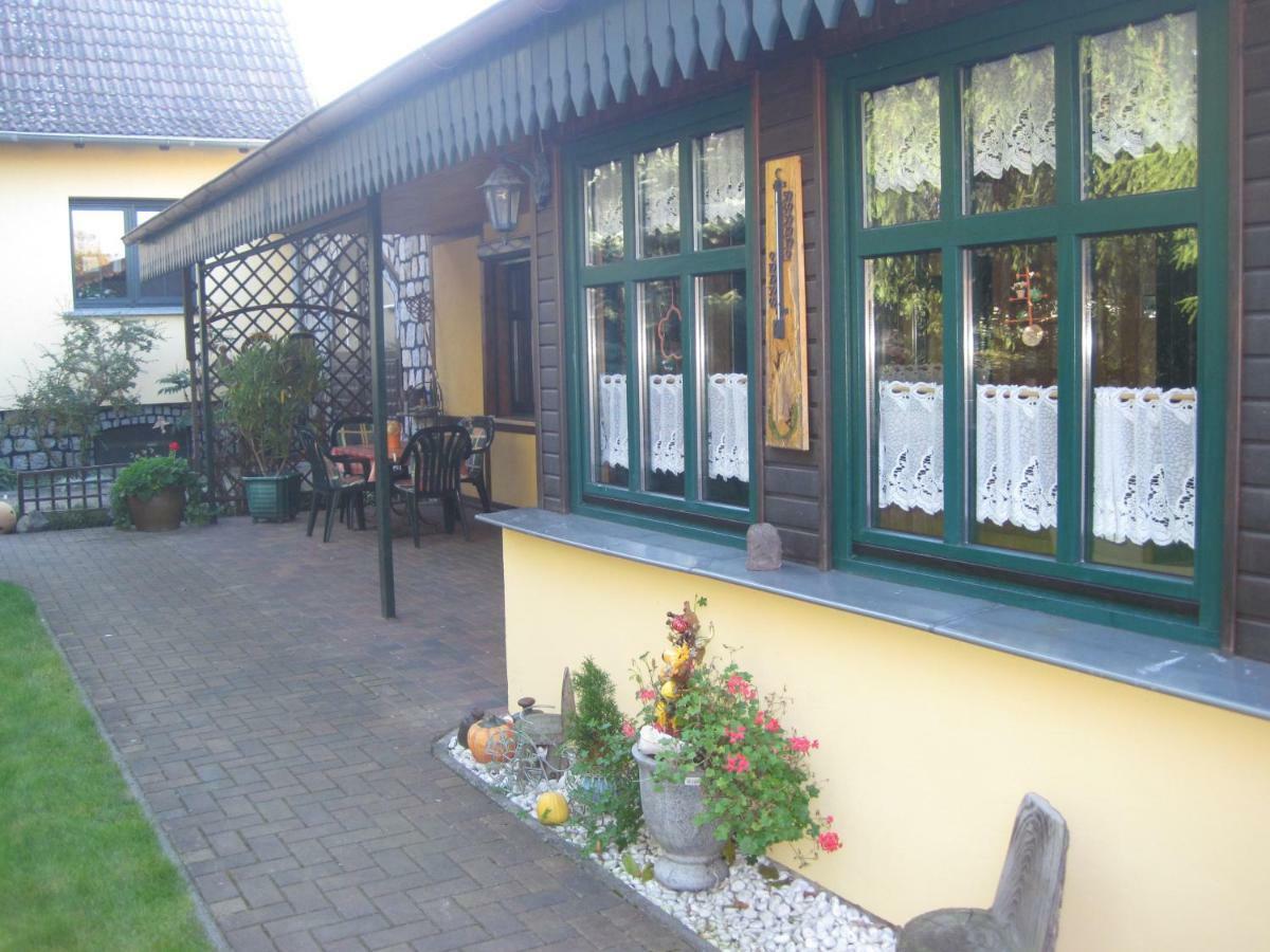 Pension Zum Weissen Hirsch Reitwein Екстериор снимка