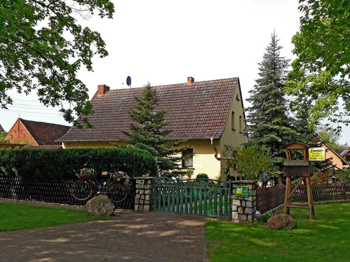 Pension Zum Weissen Hirsch Reitwein Екстериор снимка