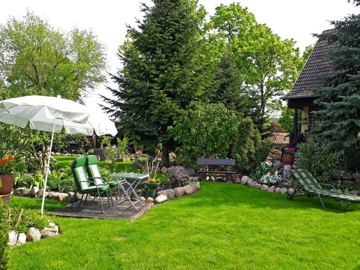 Pension Zum Weissen Hirsch Reitwein Екстериор снимка